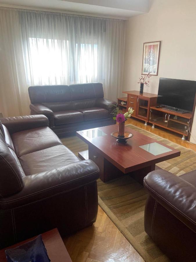 Family Apartment Ivanovic Skopje Eksteriør bilde