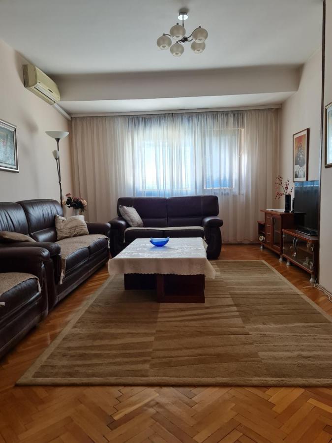 Family Apartment Ivanovic Skopje Eksteriør bilde